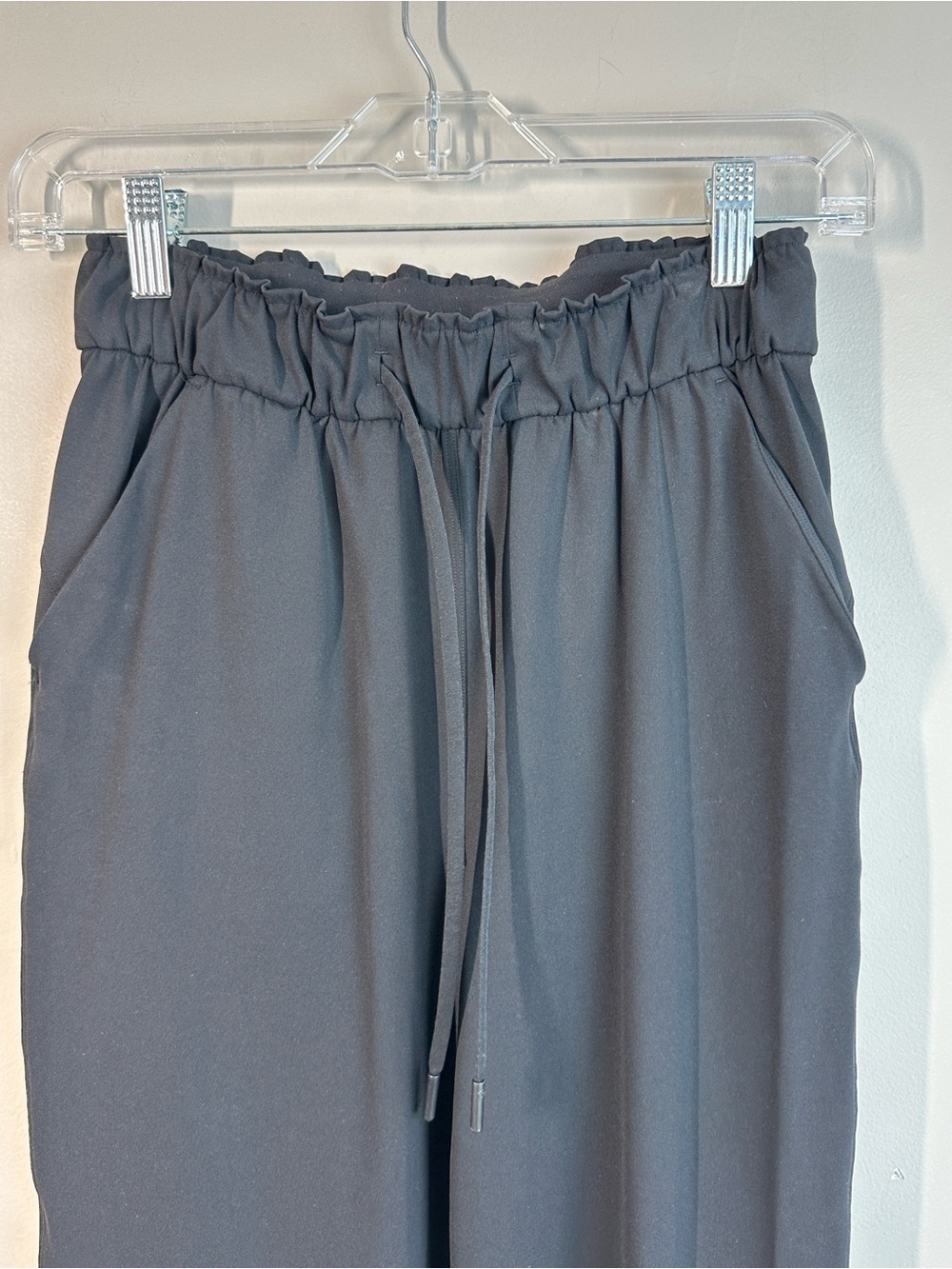 Lululemon Keep Moving Pant 7/8 High Rise Black Luxtreme Size 4 Activewear Travel - Picture 4 of 12